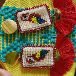 Beautiful handmade beaded chaquira tropical macaw guacamaya earrings